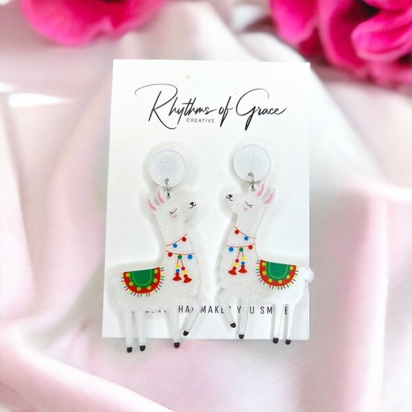 Get Llama-tastic Style with These White Glitter Llama Dangle Earrings! 🦙✨NWT - Picture 1 of 4